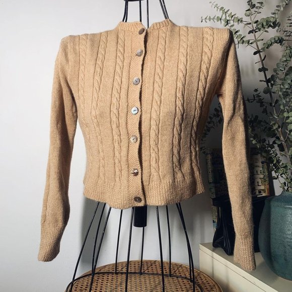 Used Women's Basic Knit Wool Crop Top Cardigan S - Picture 1 of 1